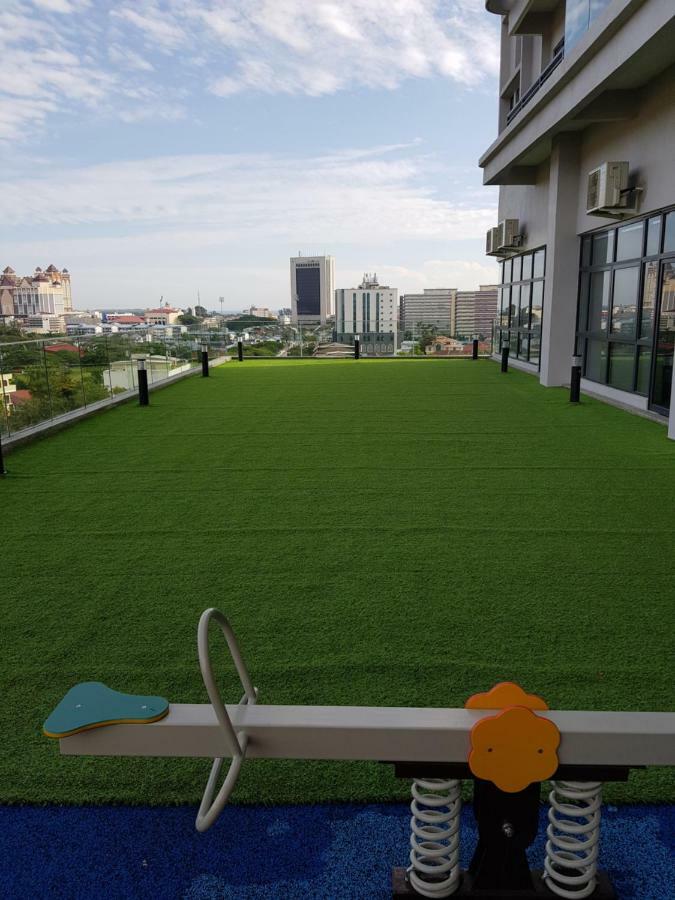 The Executive Seaview 1 At Icon Residence Kuala Terengganu Exterior foto