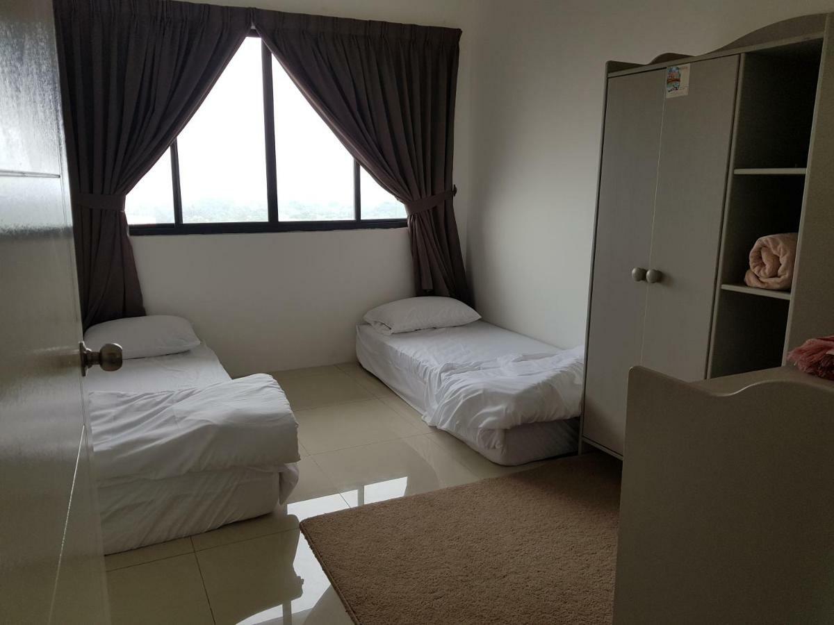 The Executive Seaview 1 At Icon Residence Kuala Terengganu Exterior foto